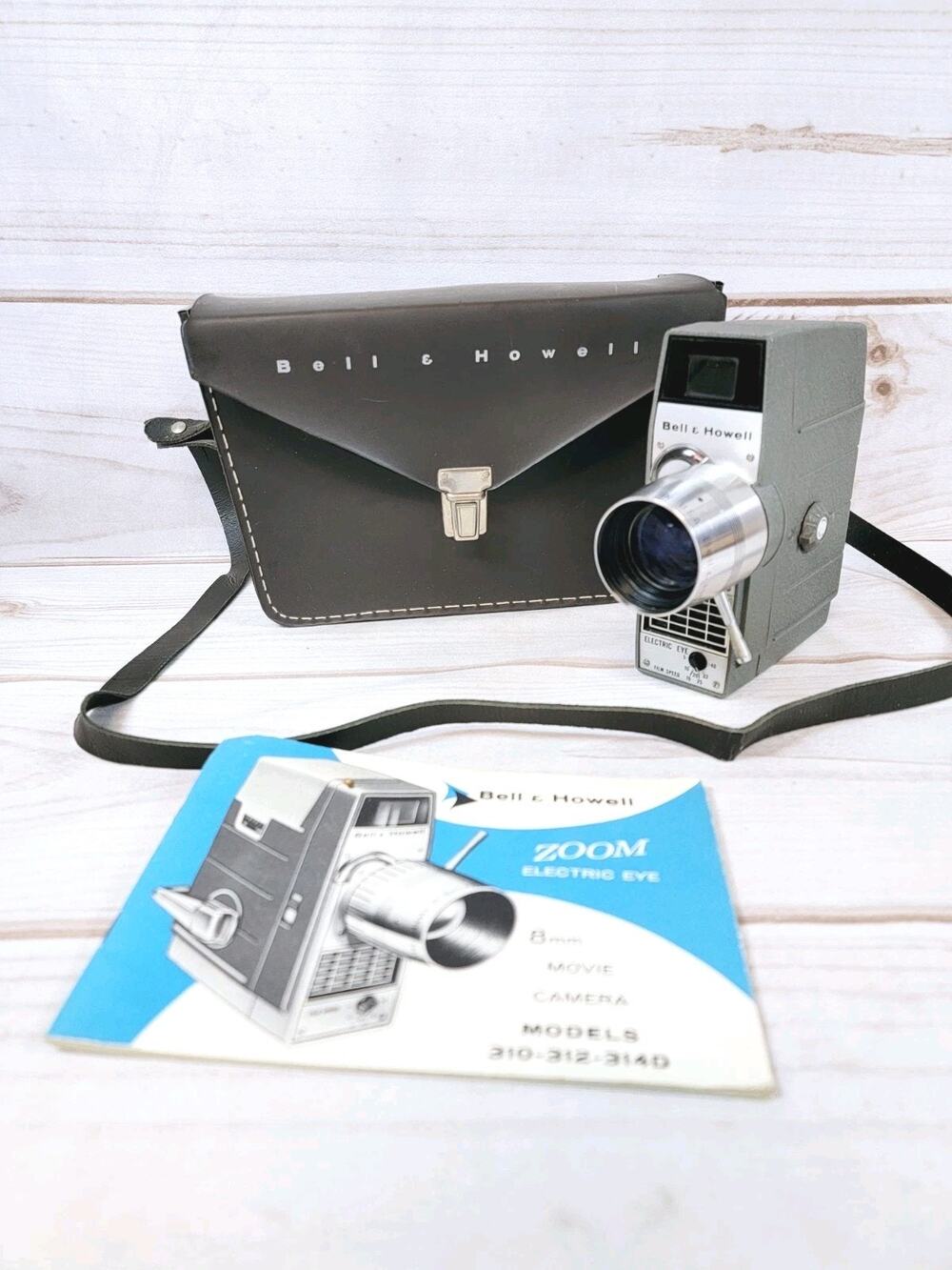 Vintage Bell & Howell Electric Eye 8mm Movie Camera Tested W/Case & Manual